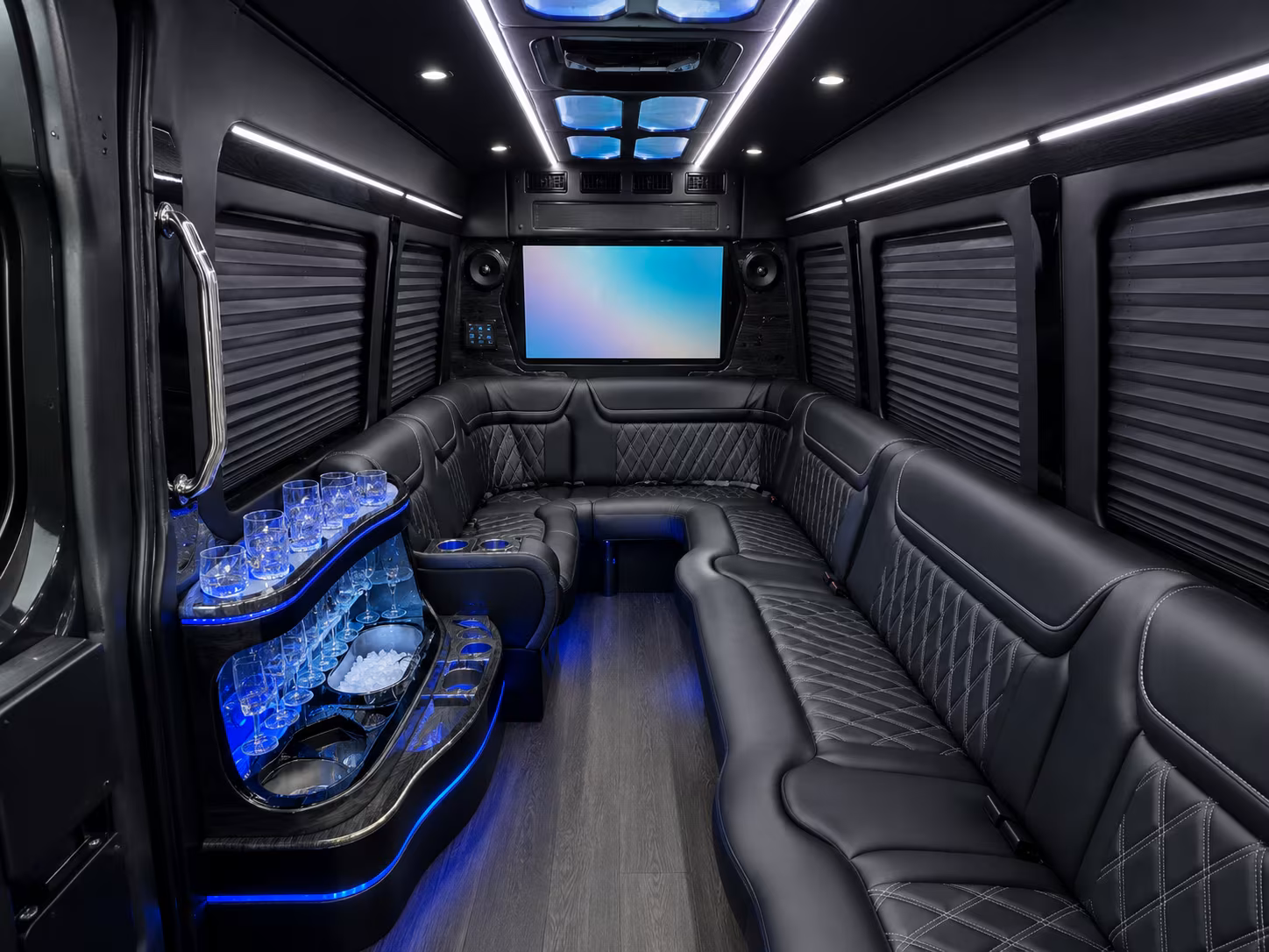 denver international airport corporate shuttle service from commerce city
